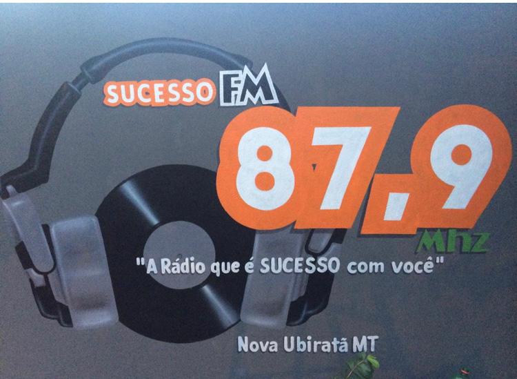 RADIO SUCESSO FM